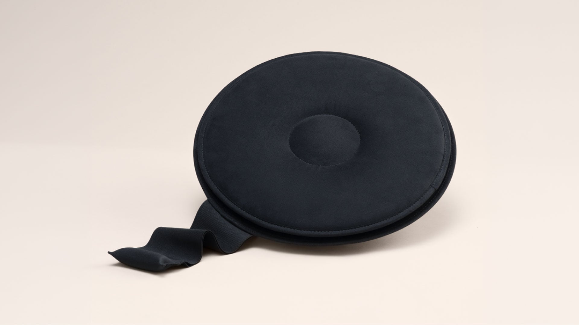 Swivel cushion