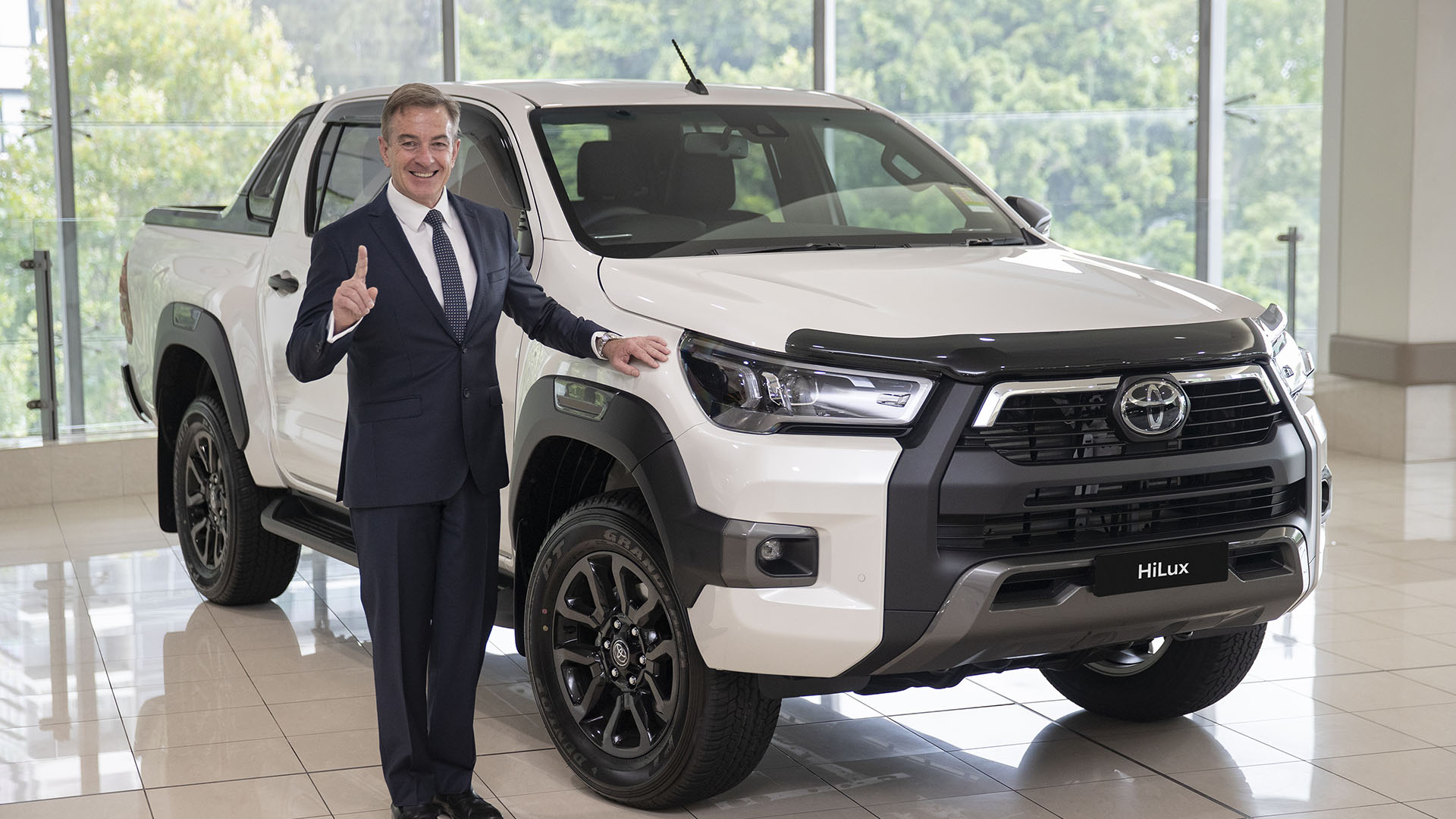 Toyota Leads Industry Above 900,000 Sales In 2020 | Latest News